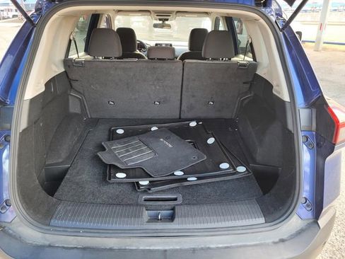 Used 2023 Nissan Rogue SV image 13