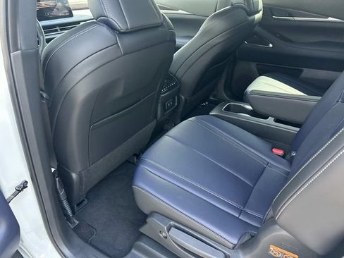 Certified 2026 INFINITI QX60 Sport w/ Dark Cargo Package AWD/4WD image 20