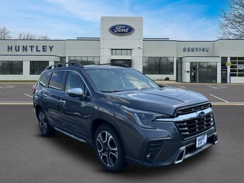 Used 2023 Subaru Ascent Touring AWD/4WD image 3