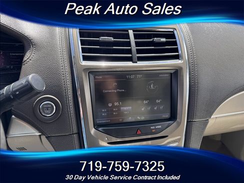 Used 2013 Lincoln MKX AWD image 18