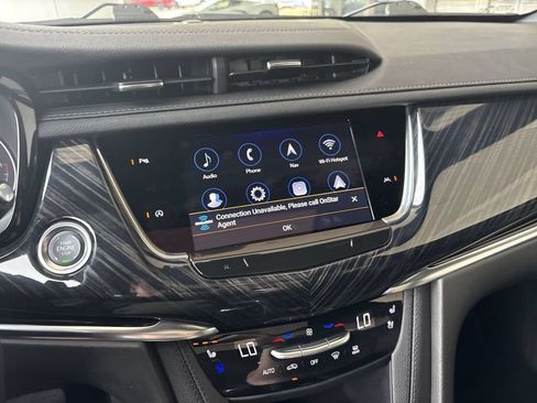 Certified 2025 Cadillac XT6 Premium Luxury AWD/4WD image 13