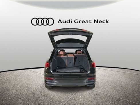 Used 2023 Audi Q3 2.0T Premium Plus w/ Premium Plus Package AWD/4WD image 21