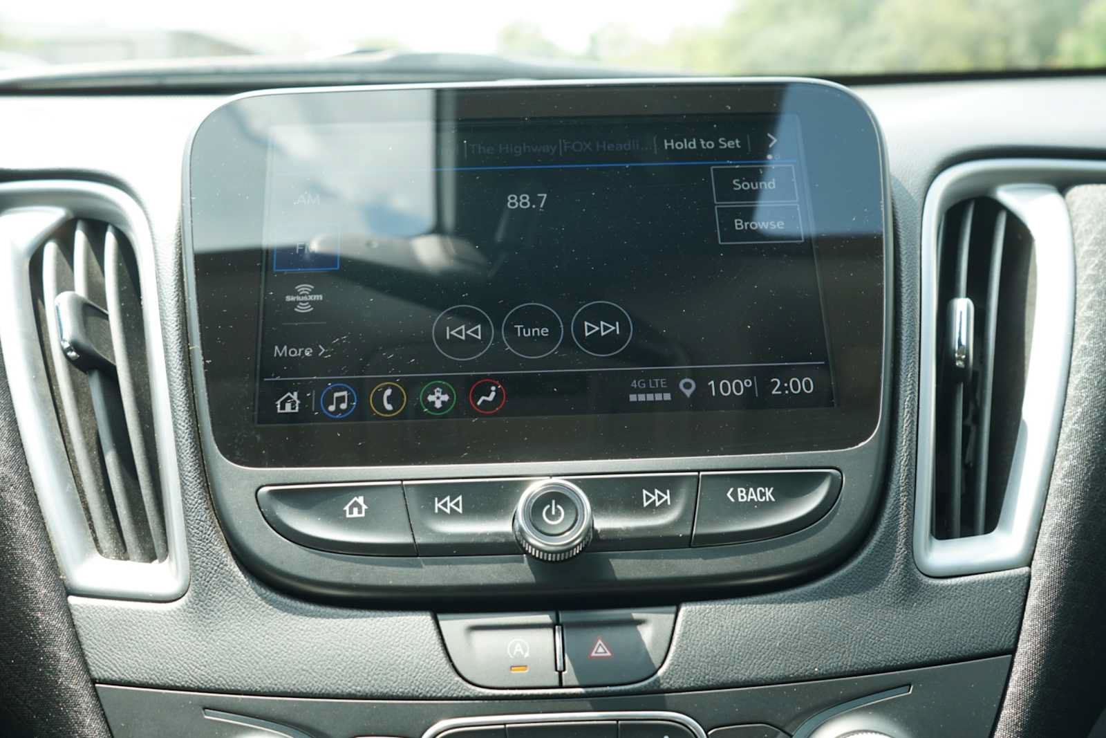 Used 2025 Chevrolet Malibu LT FWD image 11