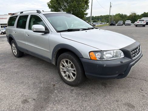 Used 2007 Volvo XC70 AWD/4WD image 2