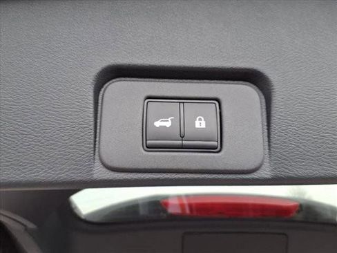 New 2025 Nissan Rogue Platinum w/ Tech Package image 26