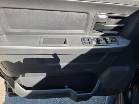 Used 2012 RAM 2500 ST w/ Chrome Appearance Group AWD/4WD image 13
