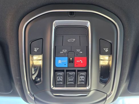 New 2026 Jeep Grand Cherokee Limited w/ Limited Altitude Package image 25