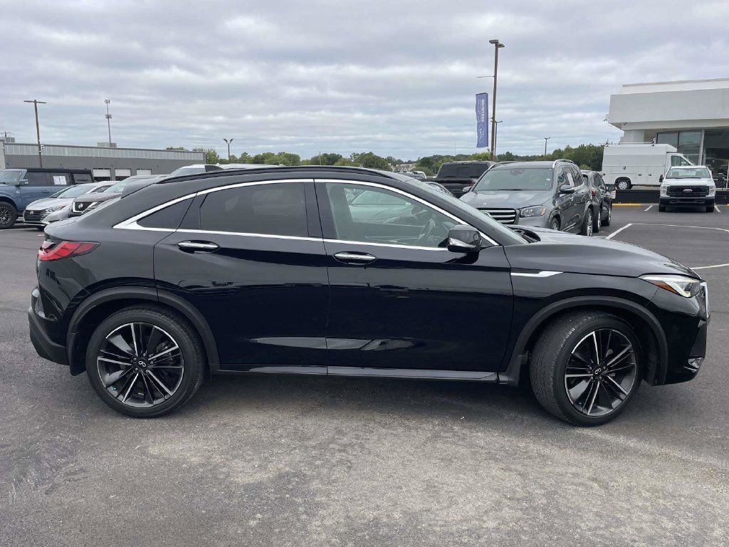 Used 2022 INFINITI QX55 Essential w/ Proassist Package AWD/4WD image 2