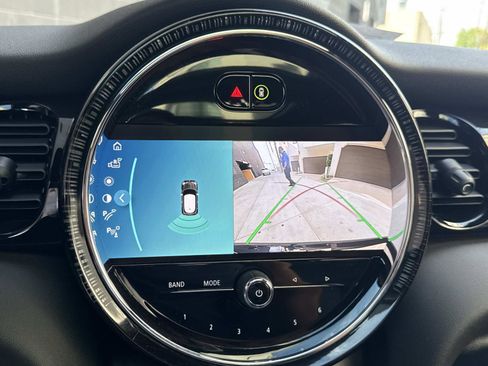 Certified 2023 MINI Cooper S w/ Signature Upholstery Package FWD image 18