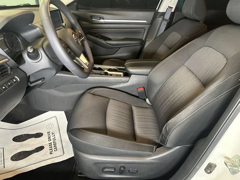 Used 2022 Nissan Altima 2.5 SV w/ SV Premium Package AWD/4WD image 19