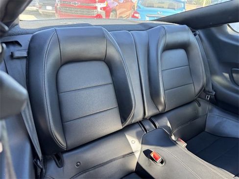 Used 2020 Ford Mustang Premium image 7