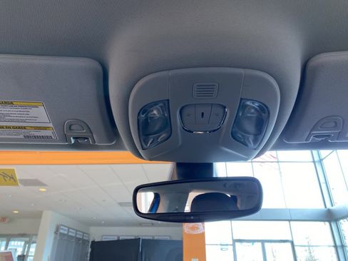 Used 2019 Jeep Compass Limited image 13