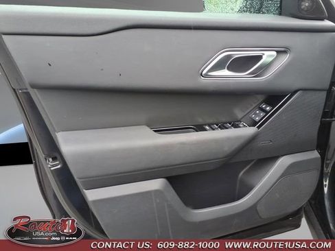 Used 2025 Land Rover Range Rover Velar Dynamic SE AWD/4WD image 21