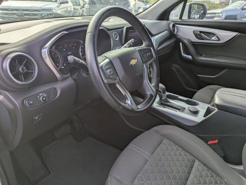Used 2021 Chevrolet Blazer LT image 9