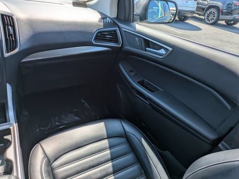 Certified 2024 Ford Edge SEL w/ Convenience Package AWD/4WD image 17