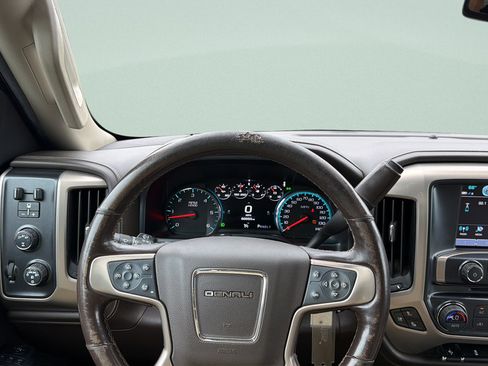 Used 2019 GMC Sierra 2500 Denali AWD/4WD image 14