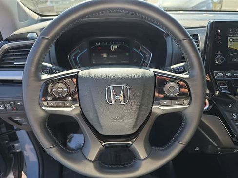 Certified 2024 Honda Odyssey Touring image 18