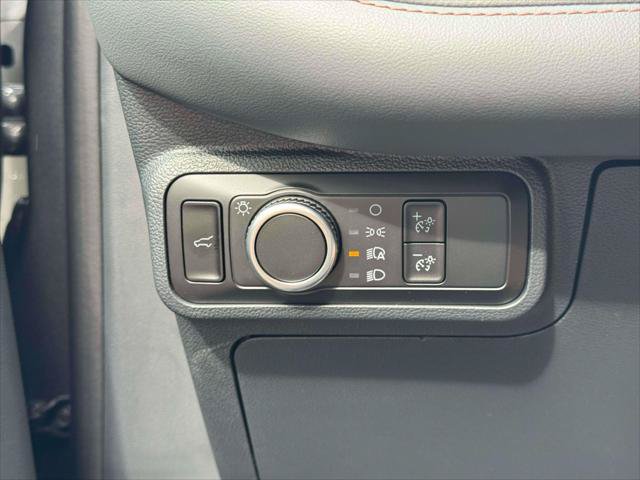 Used 2026 Ford Explorer Active AWD/4WD image 20