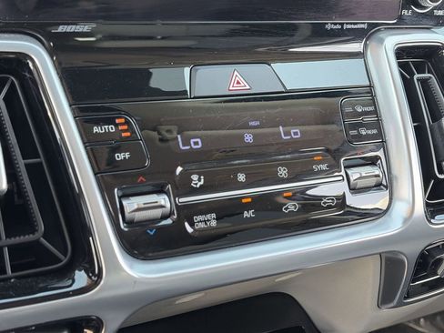 Certified 2023 Kia Sorento SX Prestige AWD/4WD image 26