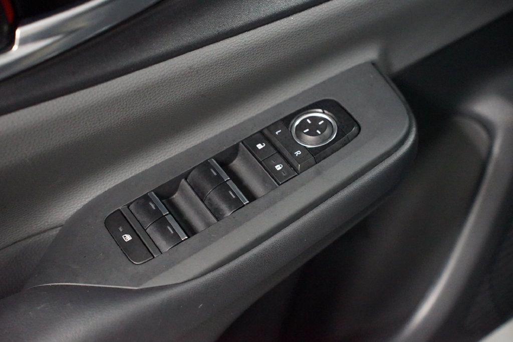 Used 2024 Toyota Prius Limited w/ Limited Premium Package FWD image 31
