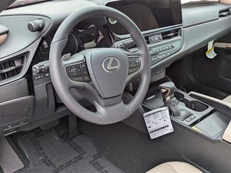 Used 2025 Lexus ES 300h w/ Premium Package FWD video 3