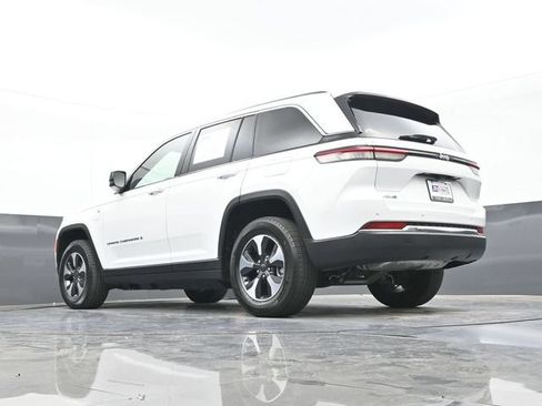 Used 2023 Jeep Grand Cherokee 4WD 4xe image 46