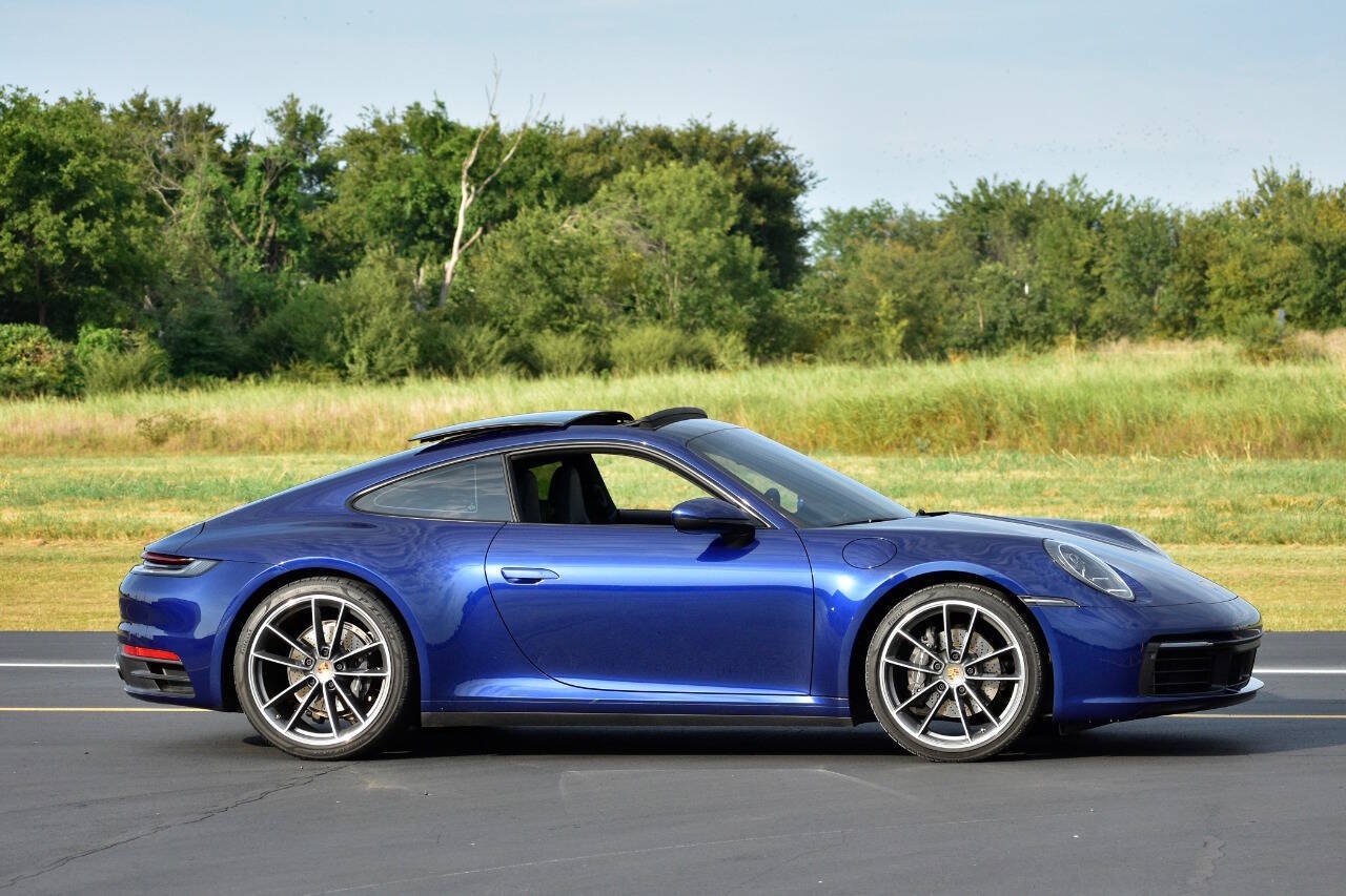 Used 2020 Porsche 911 Carrera image 4