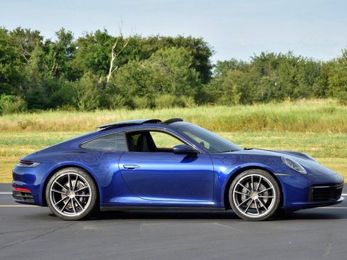 Used 2020 Porsche 911 Carrera image 4