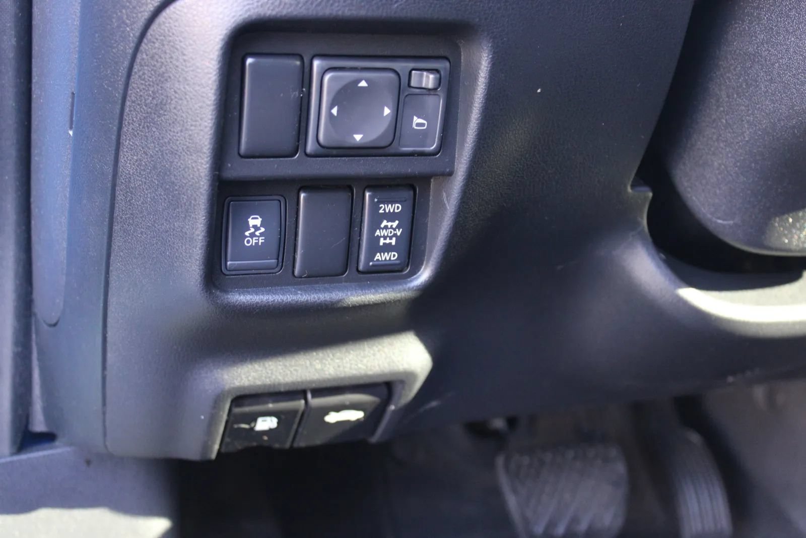 Used 2011 Nissan Juke SL w/ Sport Pkg AWD/4WD image 19