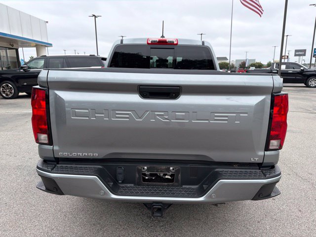Used 2024 Chevrolet Colorado LT w/ LT Convenience Package II RWD image 4