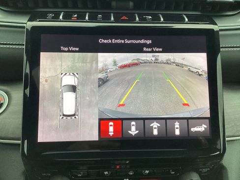 Used 2024 Jeep Grand Cherokee Limited w/ Luxury Tech Group II image 23