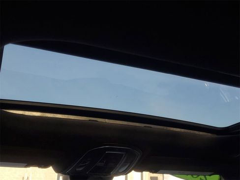 Used 2024 Jeep Grand Cherokee Altitude image 27