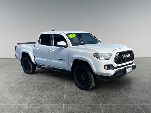 Used 2020 Toyota Tacoma SR5 image 7