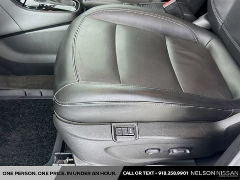 Used 2017 Buick Encore Essence FWD image 18