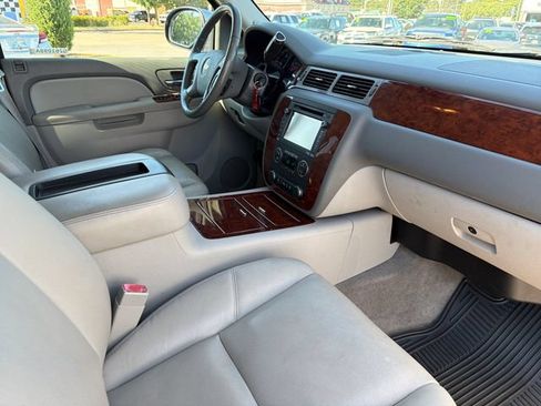 Used 2012 Chevrolet Tahoe LTZ AWD/4WD image 24