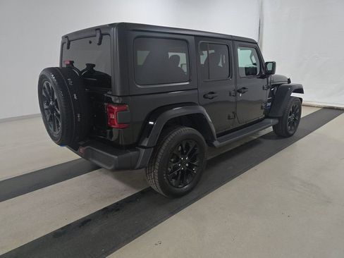 Used 2022 Jeep Wrangler Unlimited Sahara w/ Safety Group image 2