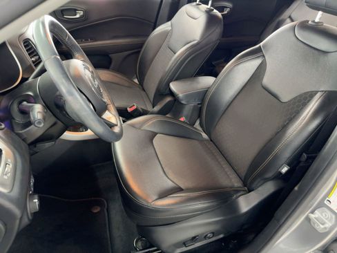 Used 2020 Jeep Compass Latitude image 22