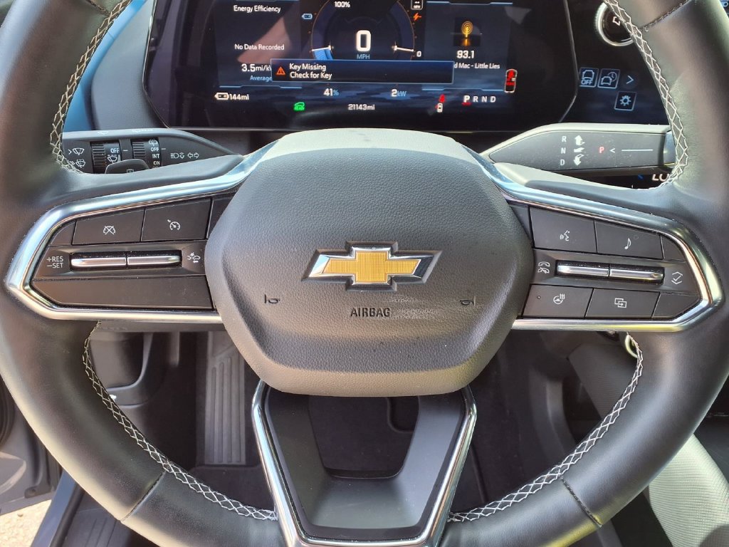Used 2025 Chevrolet Equinox EV LT w/ Convenience Package FWD image 8