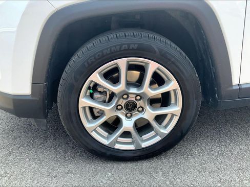 Used 2025 Jeep Compass Limited AWD/4WD image 9