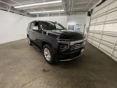 Used 2025 Chevrolet Tahoe Premier image 8
