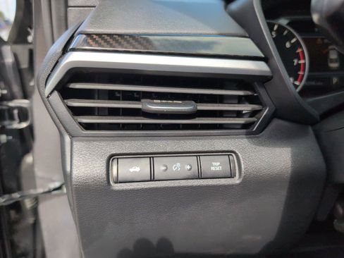 Used 2024 Nissan Altima 2.5 SR w/ SR Premium Package FWD image 31