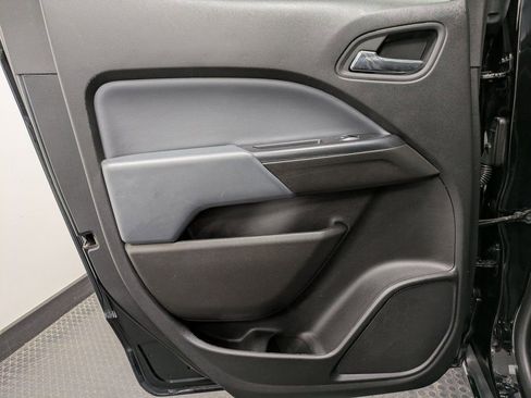 Used 2021 Chevrolet Colorado Z71 w/ Safety Package image 22