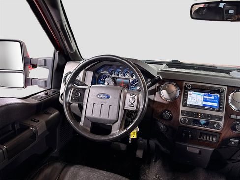 Used 2011 Ford F250 Lariat w/ Lariat Interior Pkg image 14