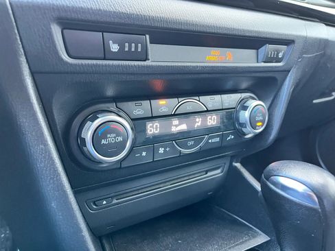 Used 2015 MAZDA MAZDA3 i Grand Touring FWD image 18