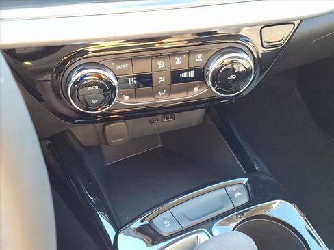 New 2026 Chevrolet Trax LT w/ Driver Confidence Package image 20