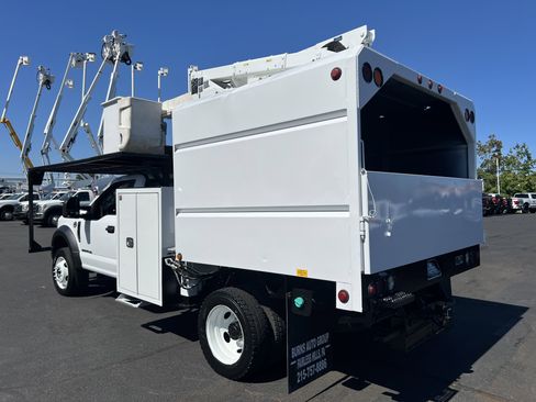 Used 2018 Ford F550 4x4 Regular Cab Super Duty image 9