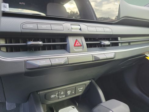 New 2026 Kia K4 GT-Line FWD image 18