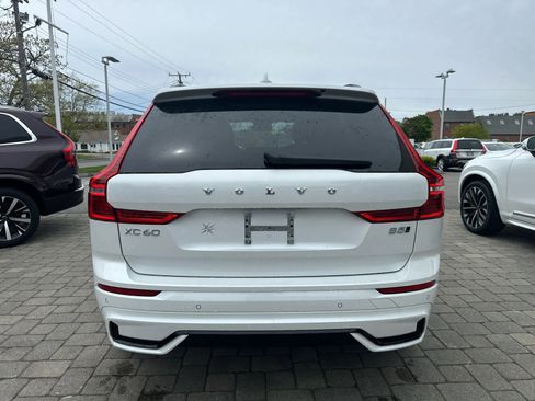 Used 2025 Volvo XC60 B5 Plus AWD/4WD image 30