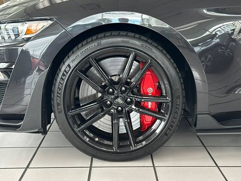 Used 2022 Ford Mustang Shelby GT500 w/ Technology Package RWD image 24