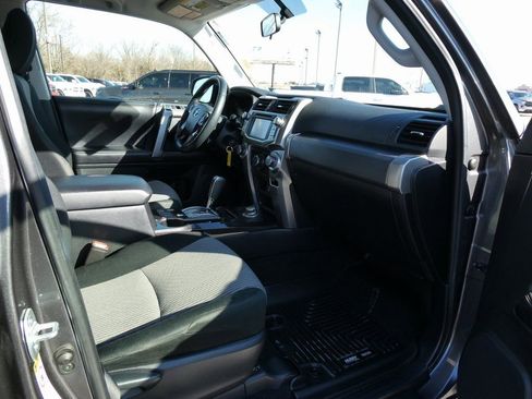 Used 2019 Toyota 4Runner SR5 image 15